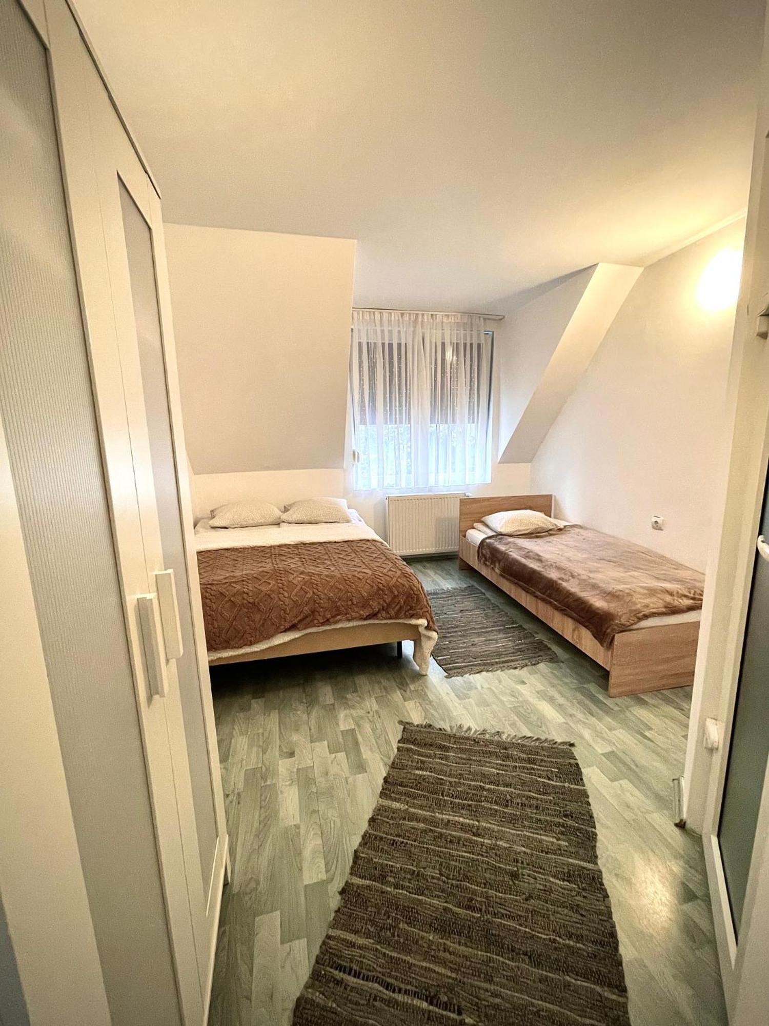 Hotel La Mama Pietroasa  Zewnętrze zdjęcie