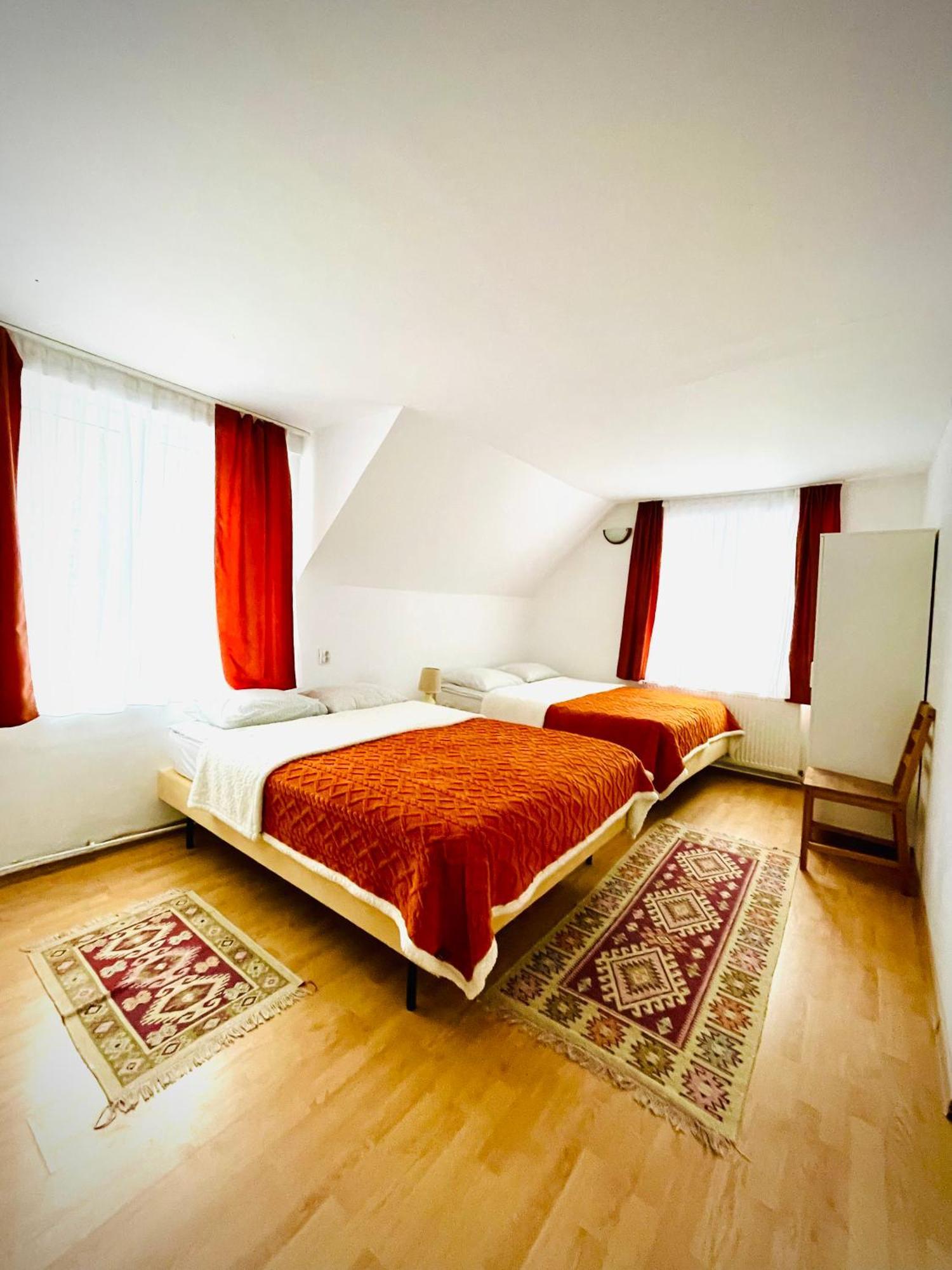 Hotel La Mama Pietroasa  Zewnętrze zdjęcie