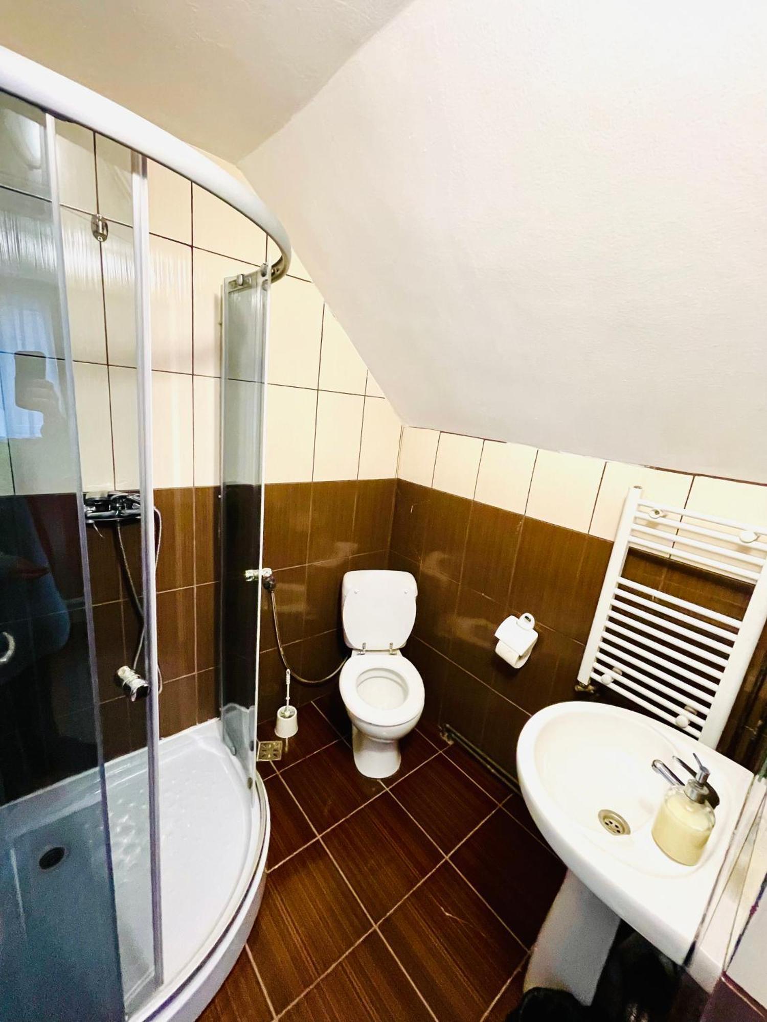 Hotel La Mama Pietroasa  Zewnętrze zdjęcie