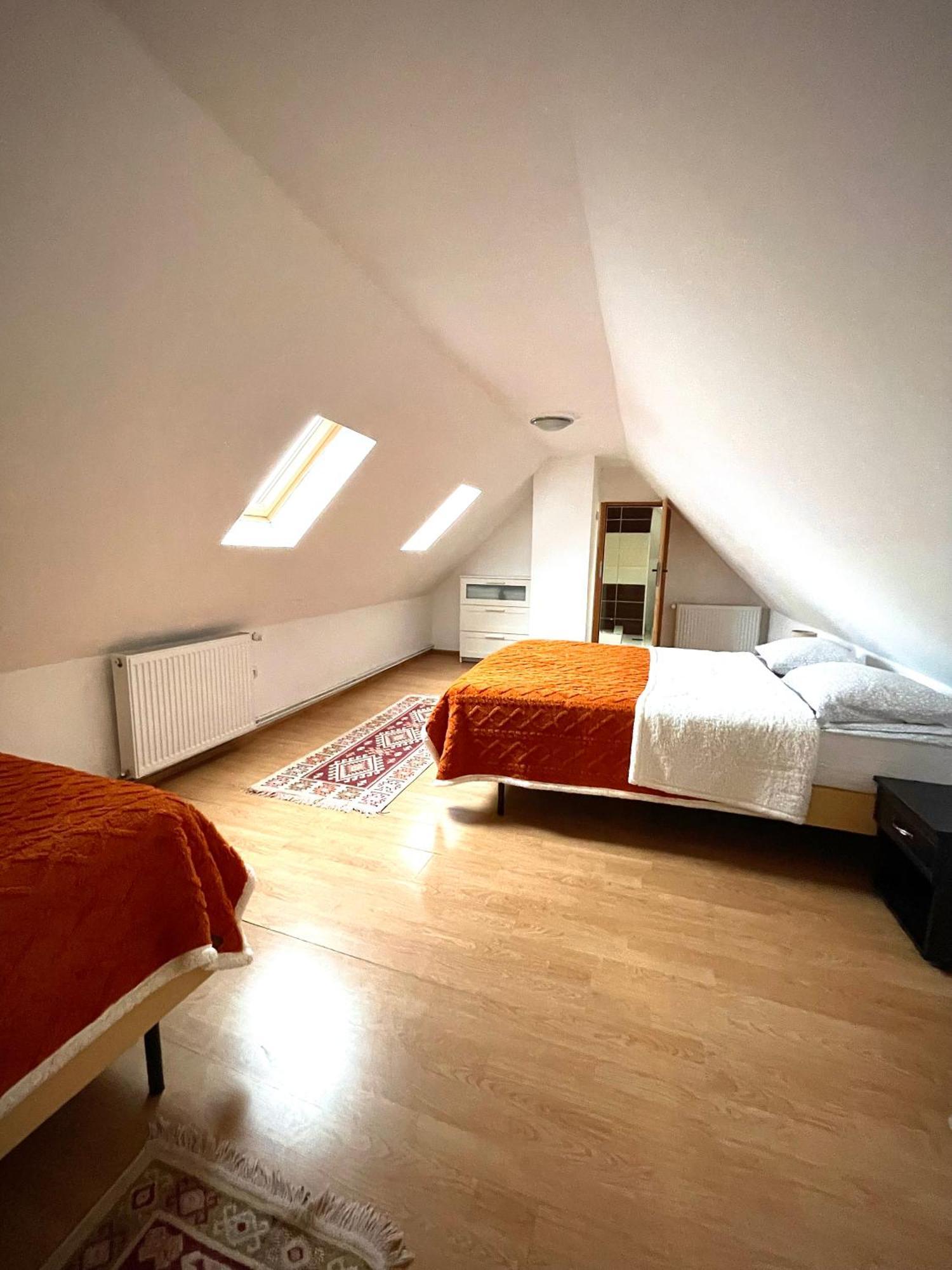 Hotel La Mama Pietroasa  Zewnętrze zdjęcie