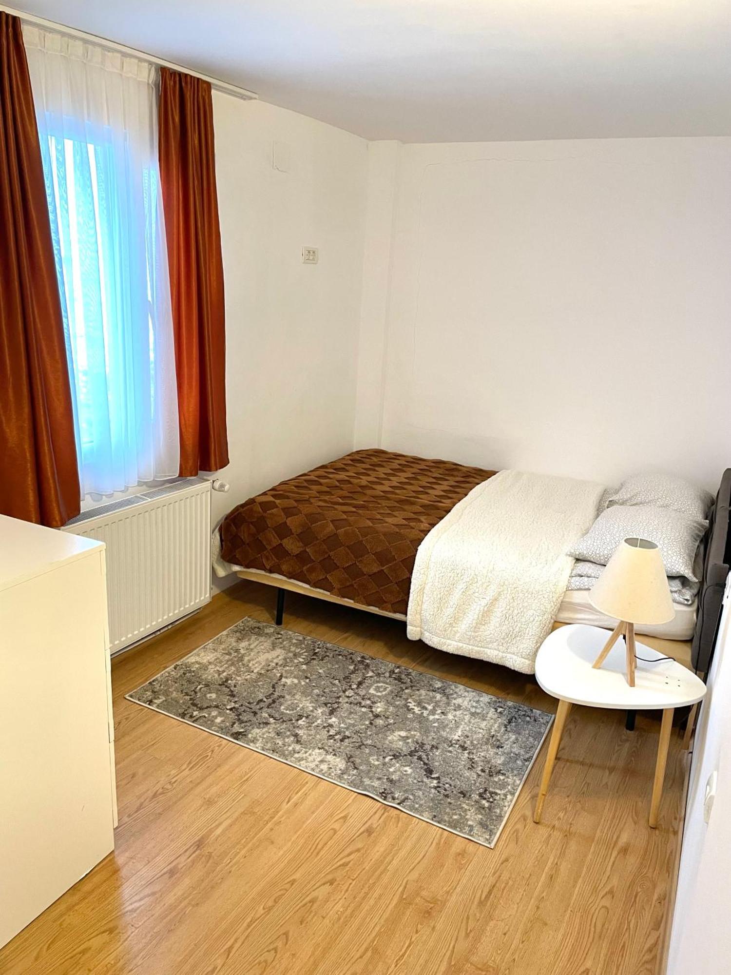 Hotel La Mama Pietroasa  Zewnętrze zdjęcie